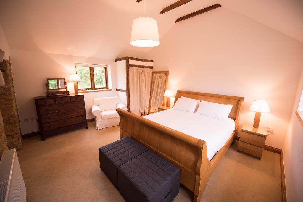 Whitley Coach House Villa Room photo