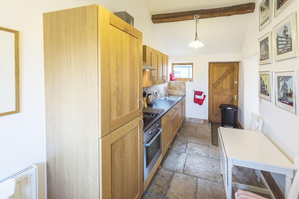 Whitley Coach House Villa Exterior photo